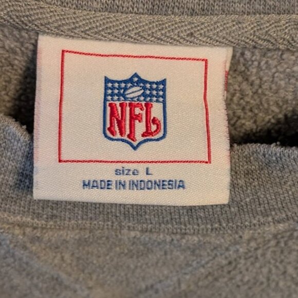 D2- NFL STEELERS Sweatshirt - Picture 3 of 4